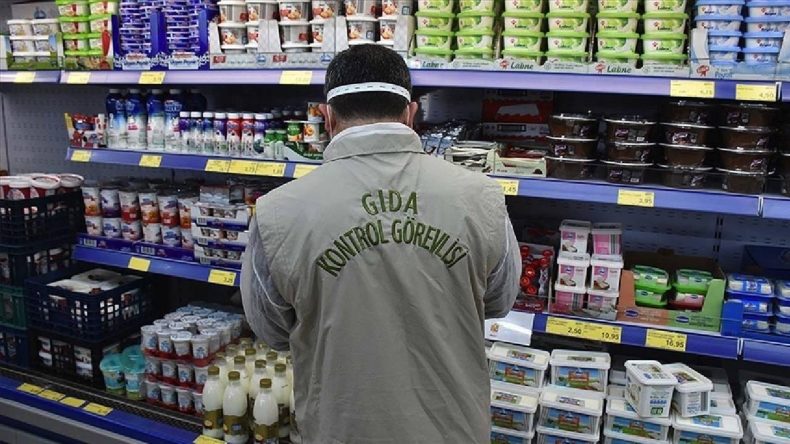 İzmir'de skandal: İnsanlara at ve eşek eti yedirmişler