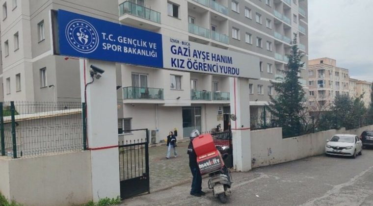 İzmir'deki yurtta ikinci kriz: İki yıl &ouml;nce asans&ouml;r d&uuml;şt&uuml;, şimdi de 28 &ouml;ğrenci zehirlendi