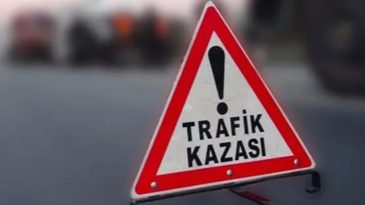 İzmir’de trafik kazası: Kamyonet ile otomobil çarpıştı, 2 kişi yaralandı