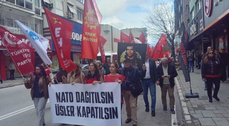 İzmir&rsquo;de NATO protestosu: &lsquo;Katil NATO defol!&rsquo; sloganları