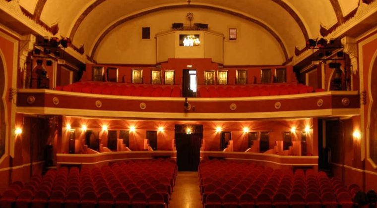 K&ouml;y Enstit&uuml;lerinden g&uuml;n&uuml;m&uuml;ze uzanan model: İz D&uuml;ş&uuml;m projesi