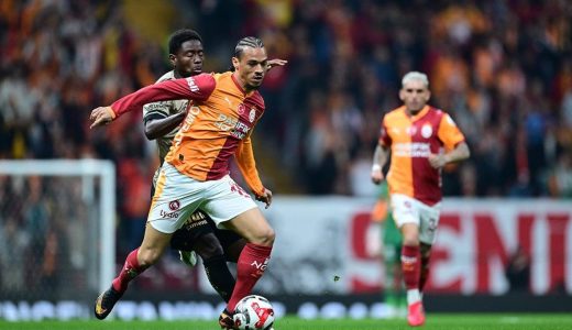 Lider Galatasaray Kocaelispor'la puanları paylaştı