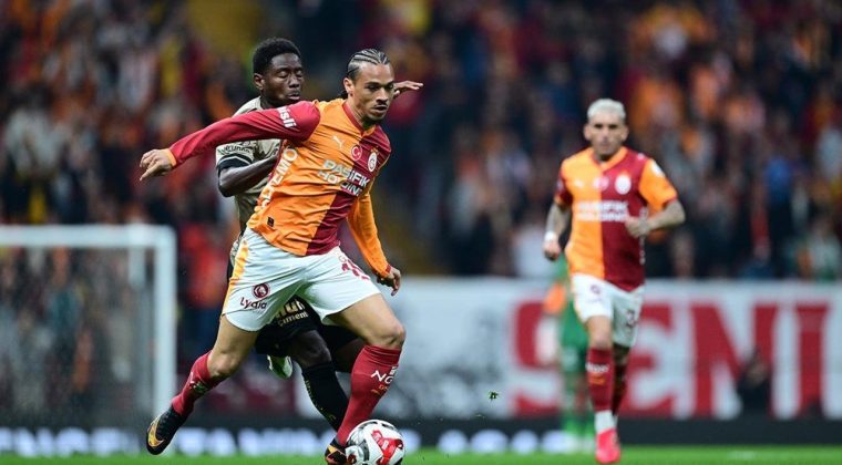 Lider Galatasaray Kocaelispor'la puanları paylaştı