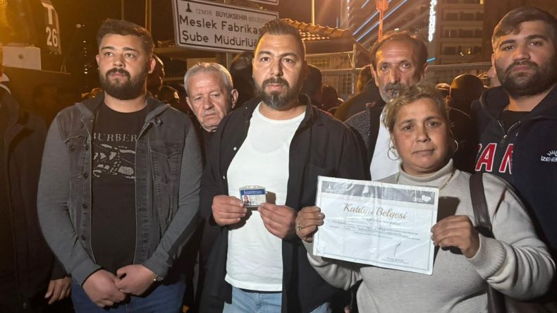 Meslek Fabrikası direnişine Roman yurttaşlardan coşkulu destek