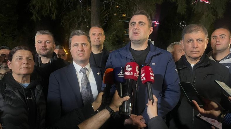 Meslek Fabrikası Önünde İstişare Toplantısı: Sabaha Kadar Nöbetteyiz