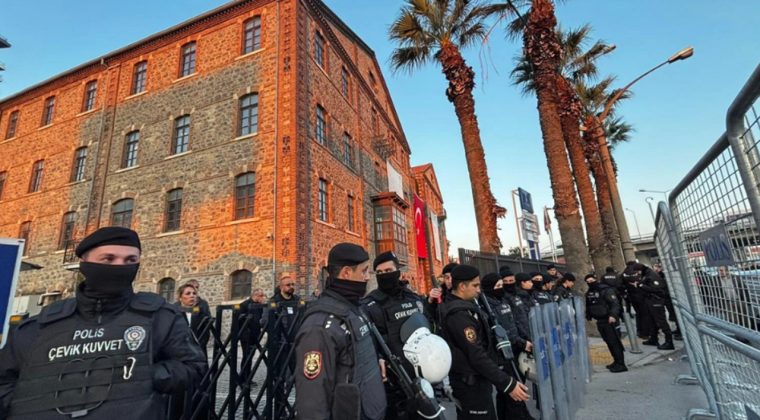 Meslek Fabrikası&rsquo;na polisle girildi: CHP&rsquo;den AKP&rsquo;ye sert yanıt