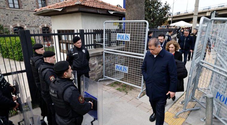 Meslek Fabrikası&rsquo;nda tespit s&uuml;reci başladı: Tugay heyetle birlikte i&ccedil;eri girdi