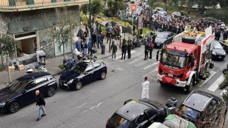 Napoli'de banka soygunu: 25 kişi rehin alındı