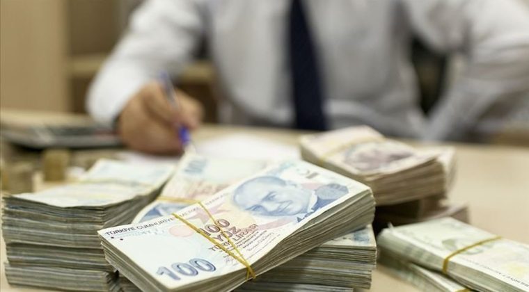 OECD Raporu: &Ccedil;alışan &Uuml;zerindeki Vergi Y&uuml;k&uuml; Artıyor!