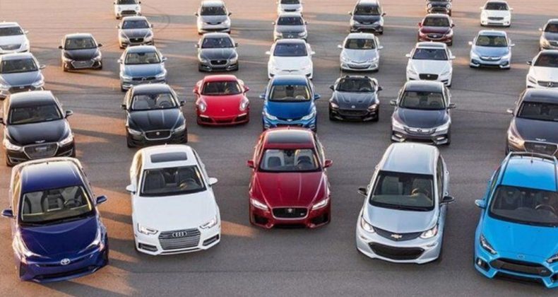 Otomotiv pazarı daraldı: Elektrikli ve hibritte artış s&uuml;r&uuml;yor