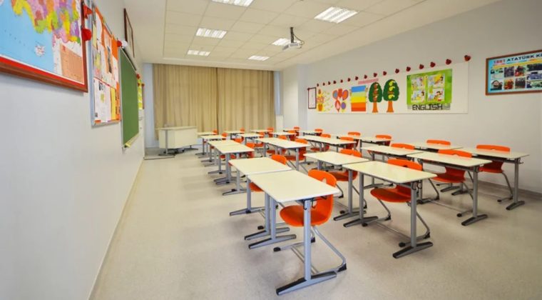 &Ouml;zel okullarda &uuml;cretler 1,6 milyon TL&rsquo;ye dayandı!