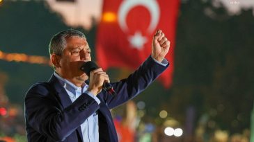 &Ouml;zel&rsquo;in İzmir Programında İkinci G&uuml;n: Milletvekilleriyle Kritik Toplantı!