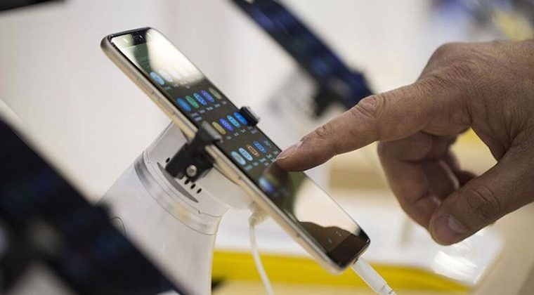 Sekt&ouml;rden Kritik A&ccedil;ıklama: Cep Telefonlarına Zam Kapıda!