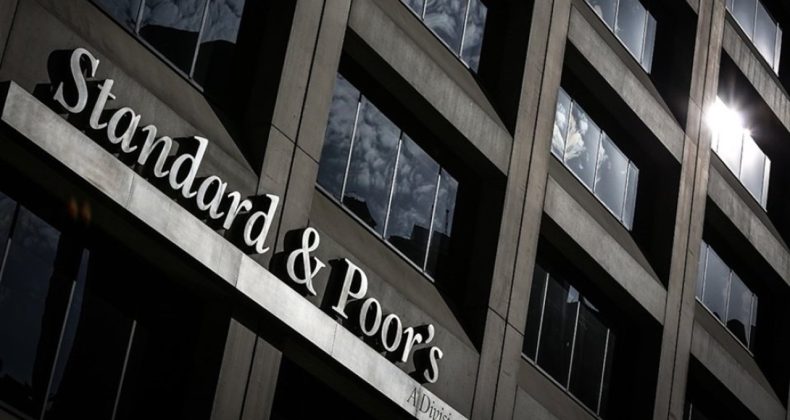 Standard & Poor's T&uuml;rkiye&rsquo;nin kredi notunu a&ccedil;ıkladı