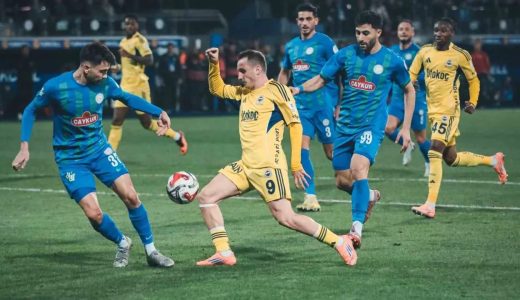 S&uuml;per Lig&rsquo;de zirve alev alev: Fenerbah&ccedil;e &Ccedil;aykur Rizespor&rsquo;u konuk ediyor!