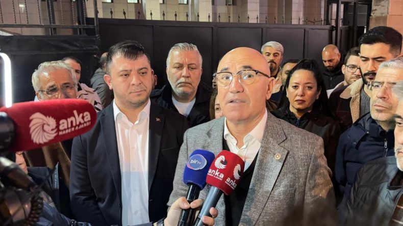 Tanal ve Akdoğan&rsquo;dan adliye &ouml;n&uuml;nde a&ccedil;ıklama: Bu siyasi bir operasyon