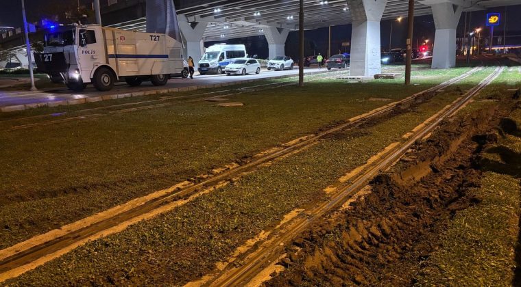 TOMA tramvay hattına zarar verdi: B&uuml;y&uuml;kşehir dava a&ccedil;maya hazırlanıyor