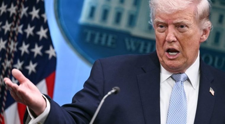 Trump: H&uuml;rm&uuml;z'e mayın d&ouml;şeyen gemileri vuracağız