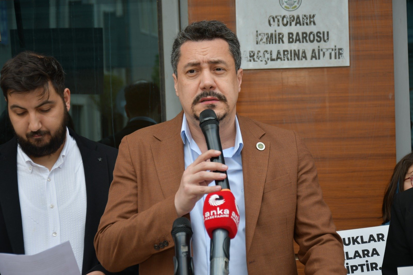 İzmir Barosu Basın Açıklaması