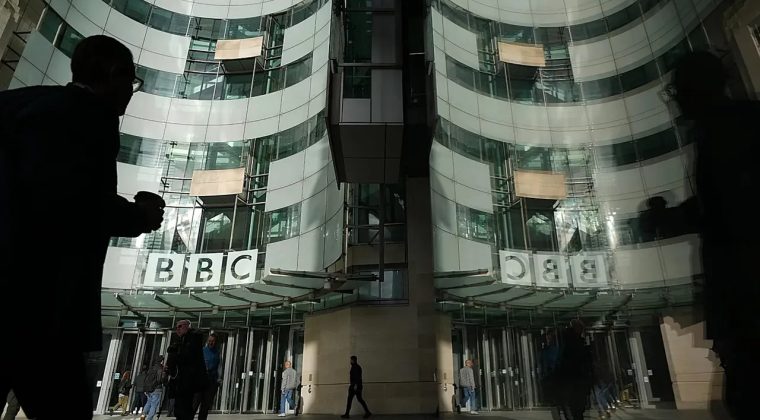 Yaklaşık 2 bin &ccedil;alışan işten &ccedil;ıkarılacak: BBC k&uuml;&ccedil;&uuml;lmeye gidiyor
